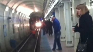 VIDEO: The self-described TSA worker responded after a woman fell or jumped off the platform at a Chicago station.