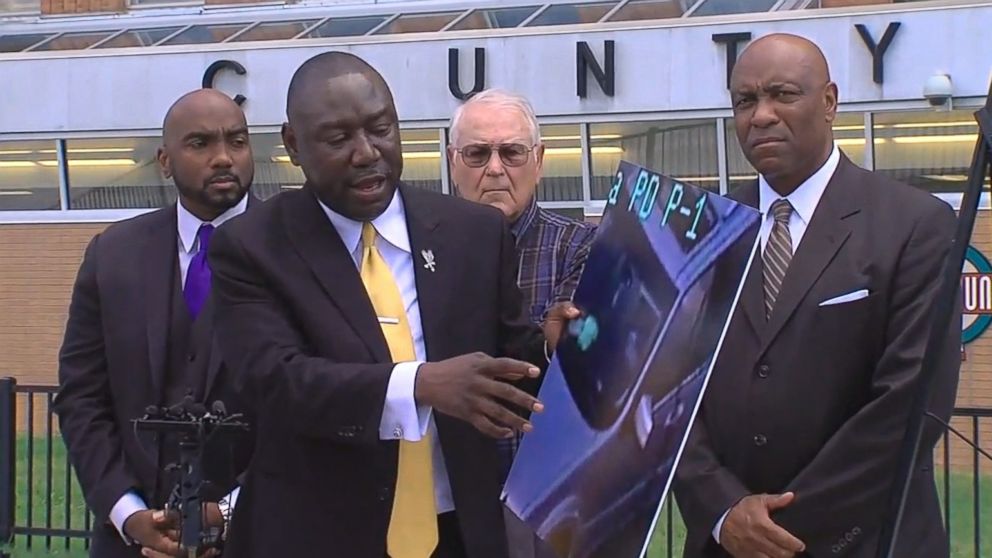 PHOTO: The attorneys representing the family of Terence Crutcher said in a press conference Tuesday that the use of lethal force of a Tulsa police officer was not justified. 