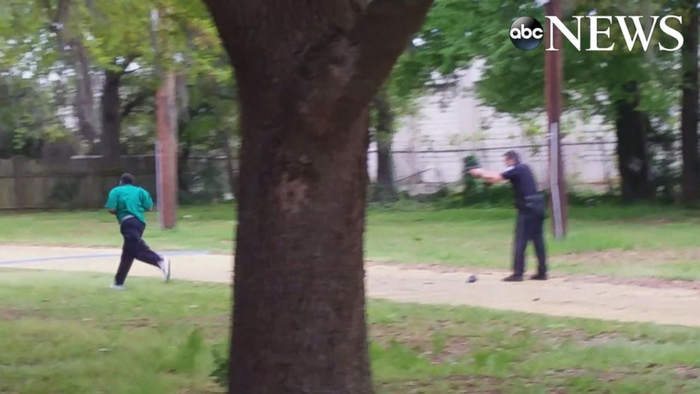 PHOTO: Video obtained by ABC News appears to show Officer Michael Slager shooting Walter Scott after a traffic stop in North Charleston, S.C. on April 4, 2015.