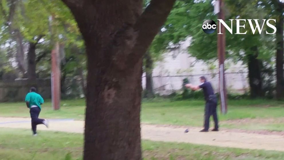 PHOTO: Video obtained by ABC News appears to show Officer Michael Slager shooting Walter Scott after a traffic stop in North Charleston, S.C. on April 4, 2015.