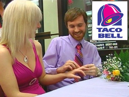 VIDEO: A couple gets married at Taco Bell.