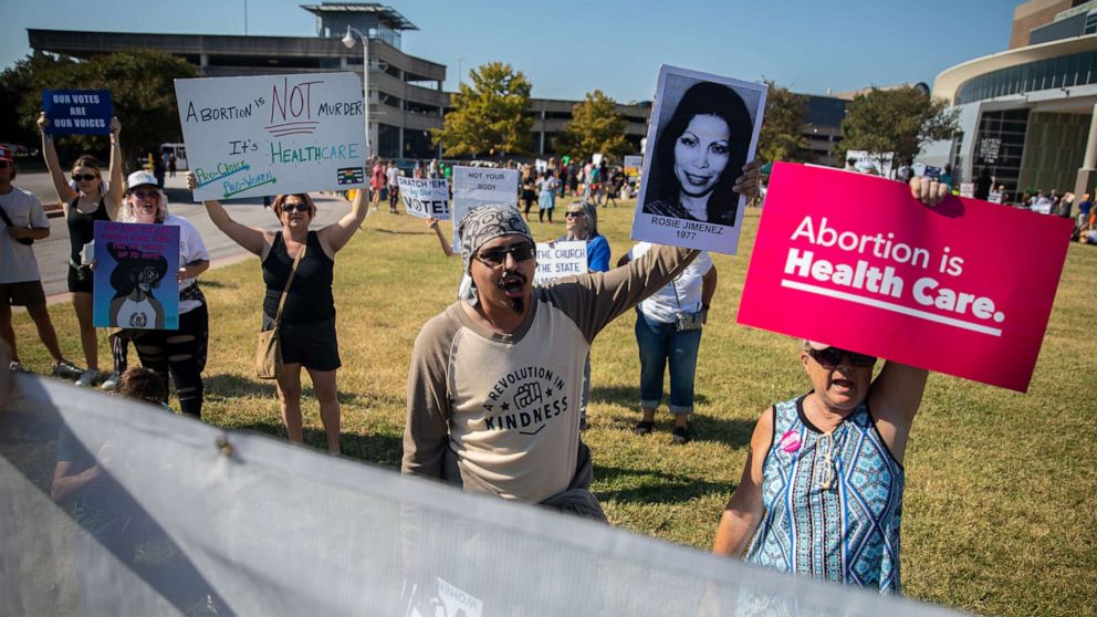 Texas court dismisses case against doctor who violated state's abortion ban
