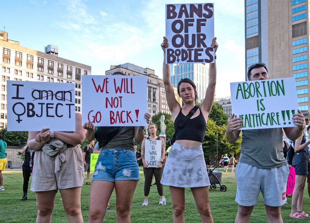 PHOTO: Abortion rights activists protest after the overturning of Roe Vs. Wade by the US Supreme Court, in downtown Nashville, Tenn., on June 24, 2022.