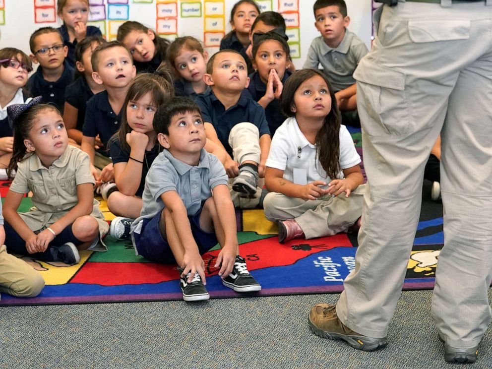 PHOTO: Joe Emery, TAC*ONE trainer and former Las Vegas police department sergeant, speaks to kindergarten students at Pinnacle Charter School during TAC*ONE training for an active shooter situation in a school in Thornton, Colorado, Aug. 29, 2019.