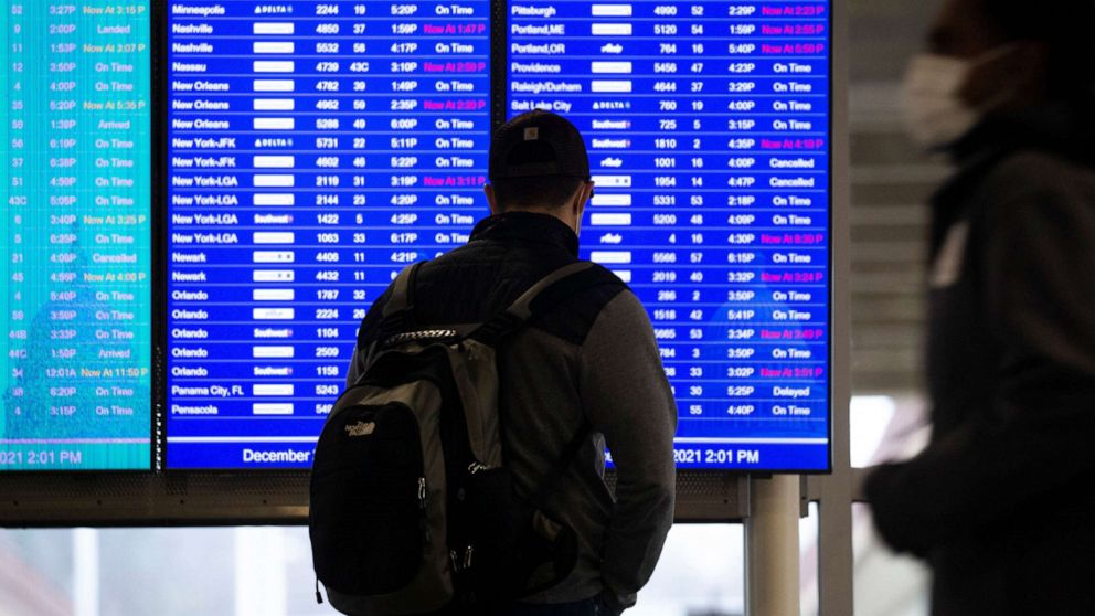 VIDEO: Americans stranded after holidays as airlines cancel more flights