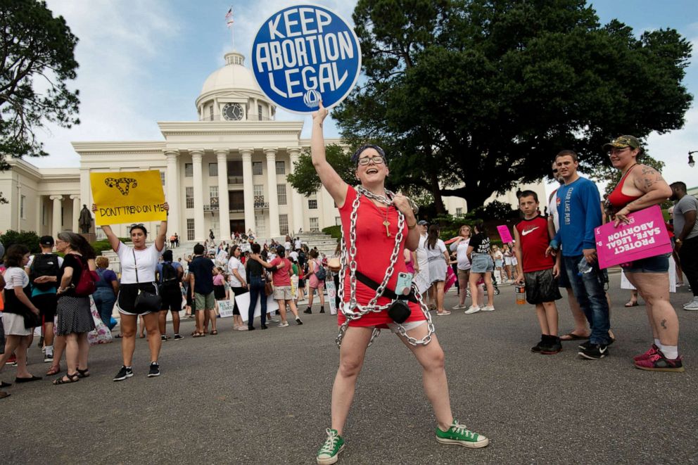 PHOTO: Kelli Thompson chants at the Alabama State Capitol during the March for Reproductive Freedom against the state's new abortion law, the Alabama Human Life Protection Act, in Montgomery, Ala., May 19, 2019.