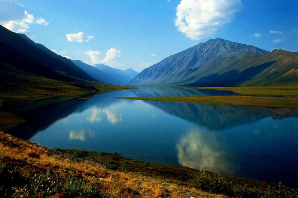 PHOTO: Arctic National Wildlife Refuge, ANWR, the Narrows from Schrader to Peters Lake in Alaska. 