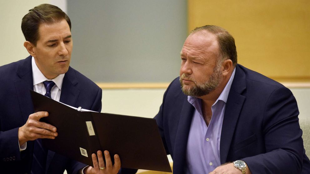 Photo: Plaintiff's attorney Chris Mattei, left, questions conspiracy theorist Alex Jones during testimony at Connecticut Superior Court in Waterbury, Conn., September 22, 2022, in the Sandy Hook defamation trial.