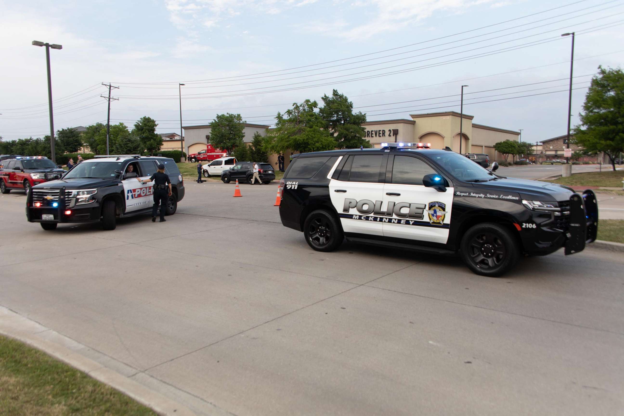 PHOTO: In this May 6, 2023, file photo, police are on the scene of a shooting at Allen Premium Outlets in Allen, Texas.