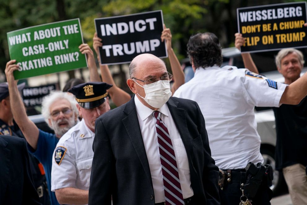 PHOTO: The Trump Organization's former Chief Financial Officer Allen Weisselberg arrives at court, Friday, Aug. 12, 2022, in New York.