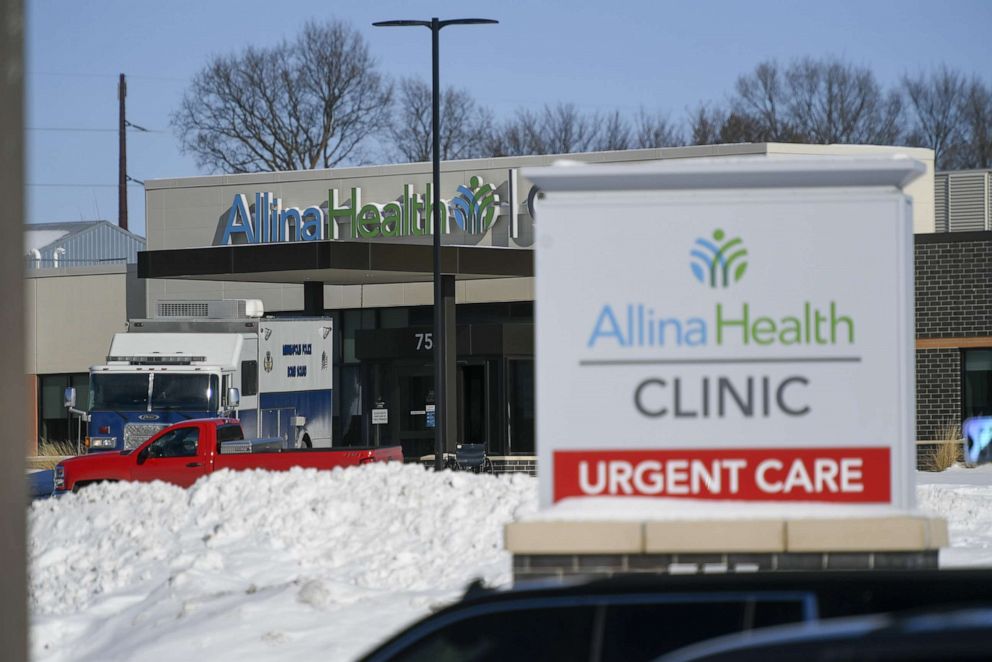 PHOTO: Police investigate a shooting in which at least five people were shot at a Allina Health clinic in Buffalo, Minn., Feb. 9, 2021.