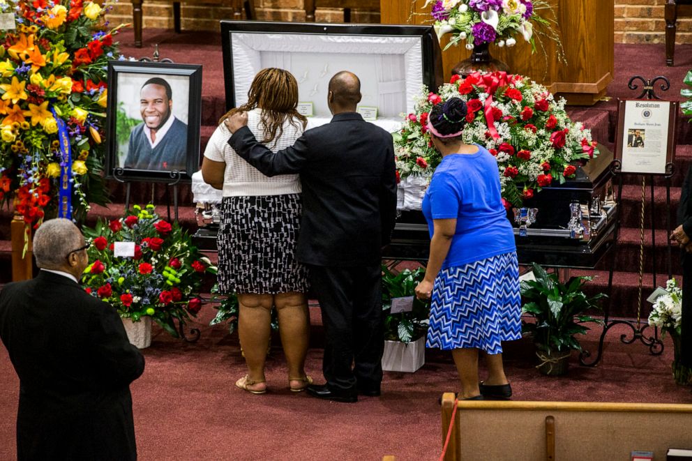PHOTO: Mourners attend a public viewing before the funeral of Botham Shem Jean at the Greenville Avenue Church of Christ in Richardson, Texas, Sept. 13, 2018. 