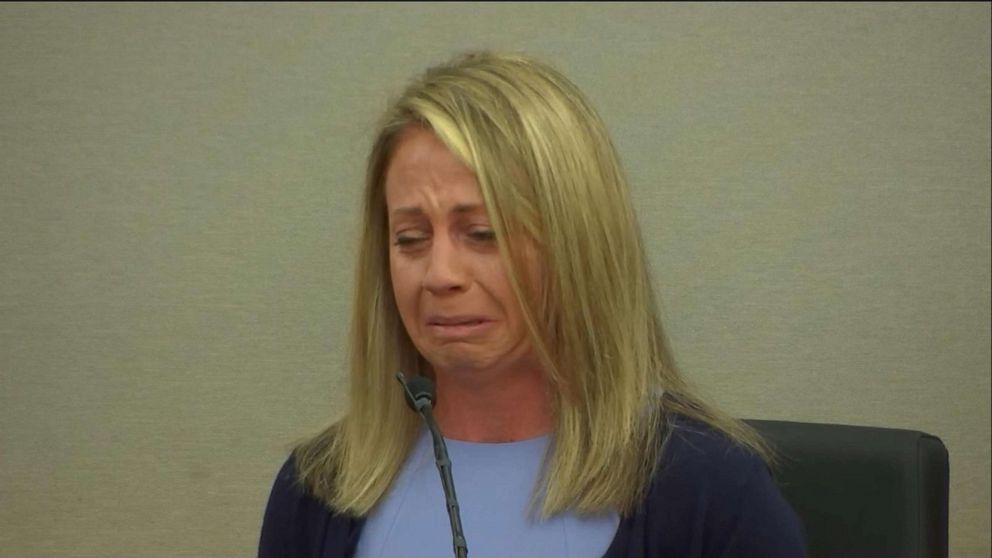 PHOTO: Amber Guyger cries on the stand during court proceedings, Sept. 27, 2019.