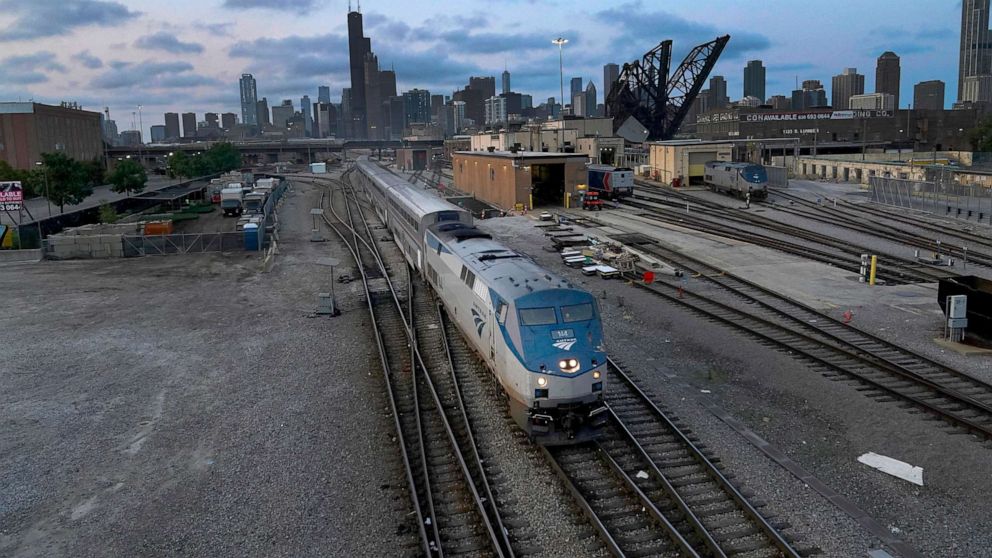 VIDEO: US railway companies and unions reach tentative agreement