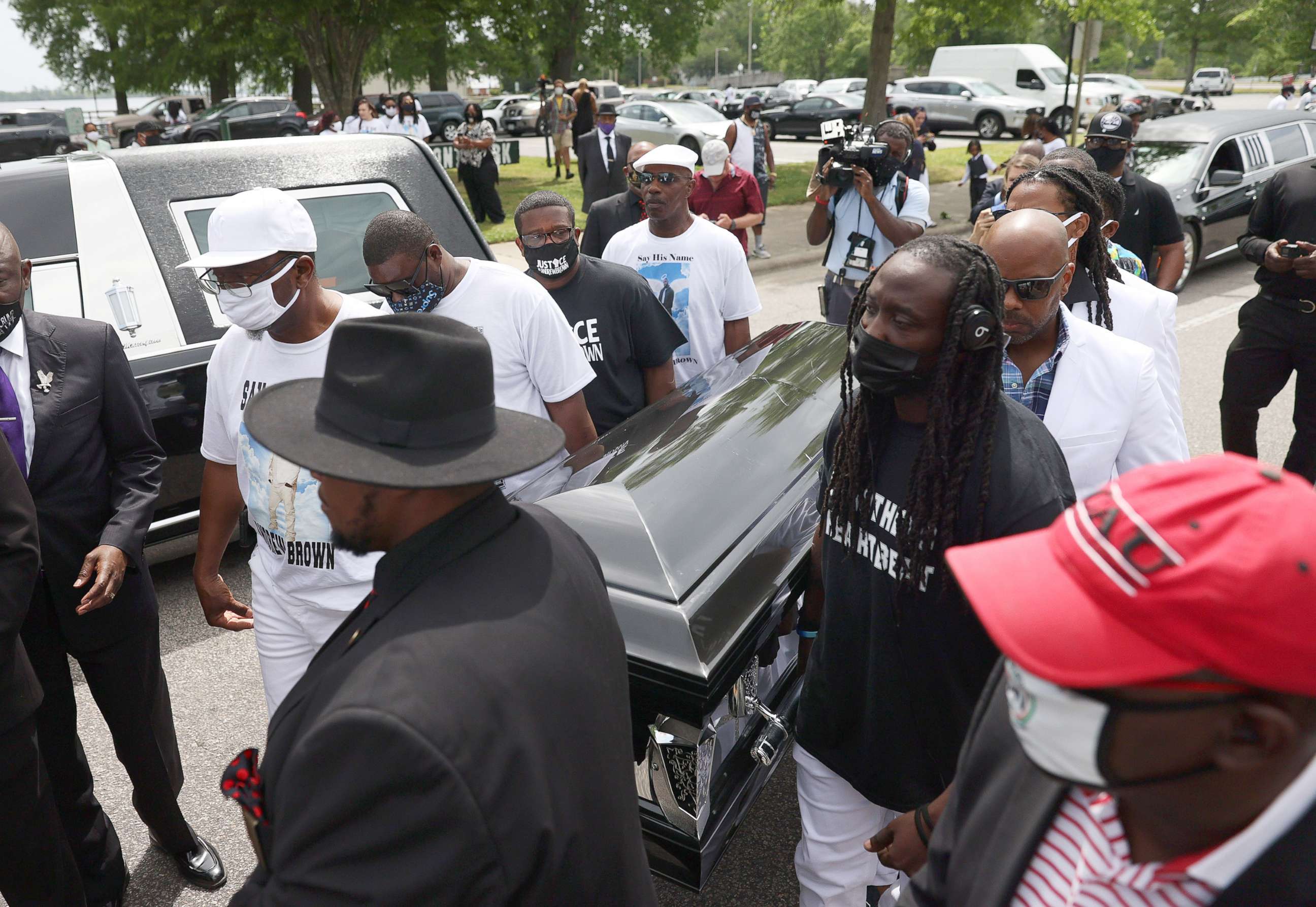 PHOTO: Pallbearers carry the casket of Andrew Brown Jr. to a horse drawn carriage before his funeral service at the Fountain of Life church on May 3, 2021 in Elizabeth City, N.C.