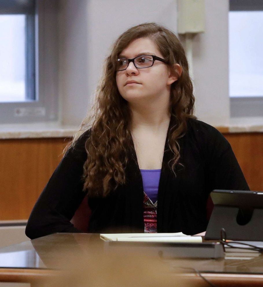 PHOTO: Anissa Weier listens during jury selection in her trial at Waukesha County Courthouse, Sept 11, 2017, in Waukesha, Wis.