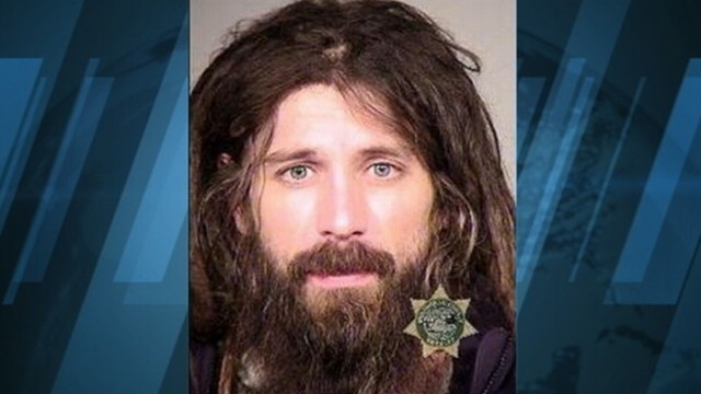 VIDEO: Oregon woman told police her boyfriend tried to choke her during an argument.