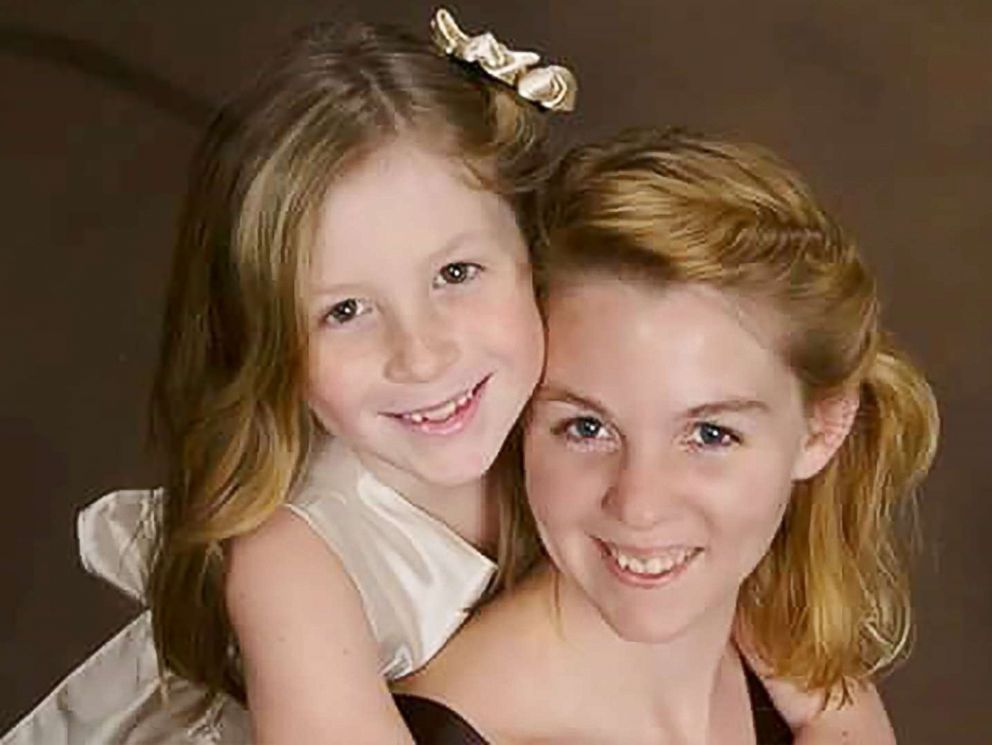PHOTO: An undated Christmas photo of Anna Williams and her daughter, Abby Williams.