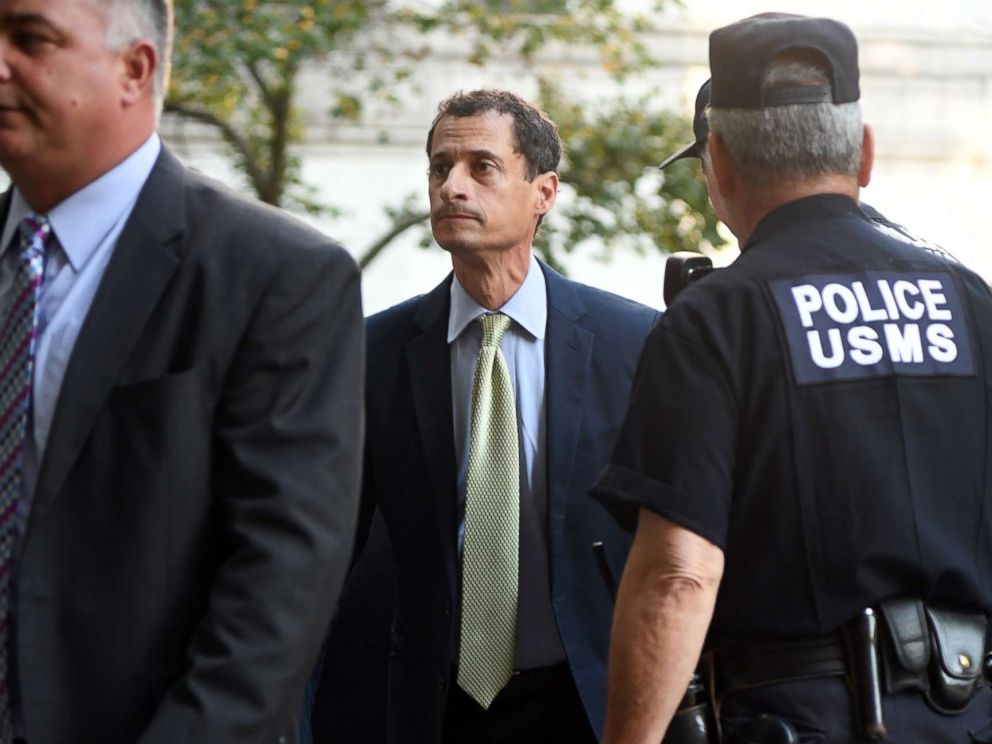 PHOTO: Anthony Weiner arrives at criminal court, Sept. 25, 2017, in New York City.