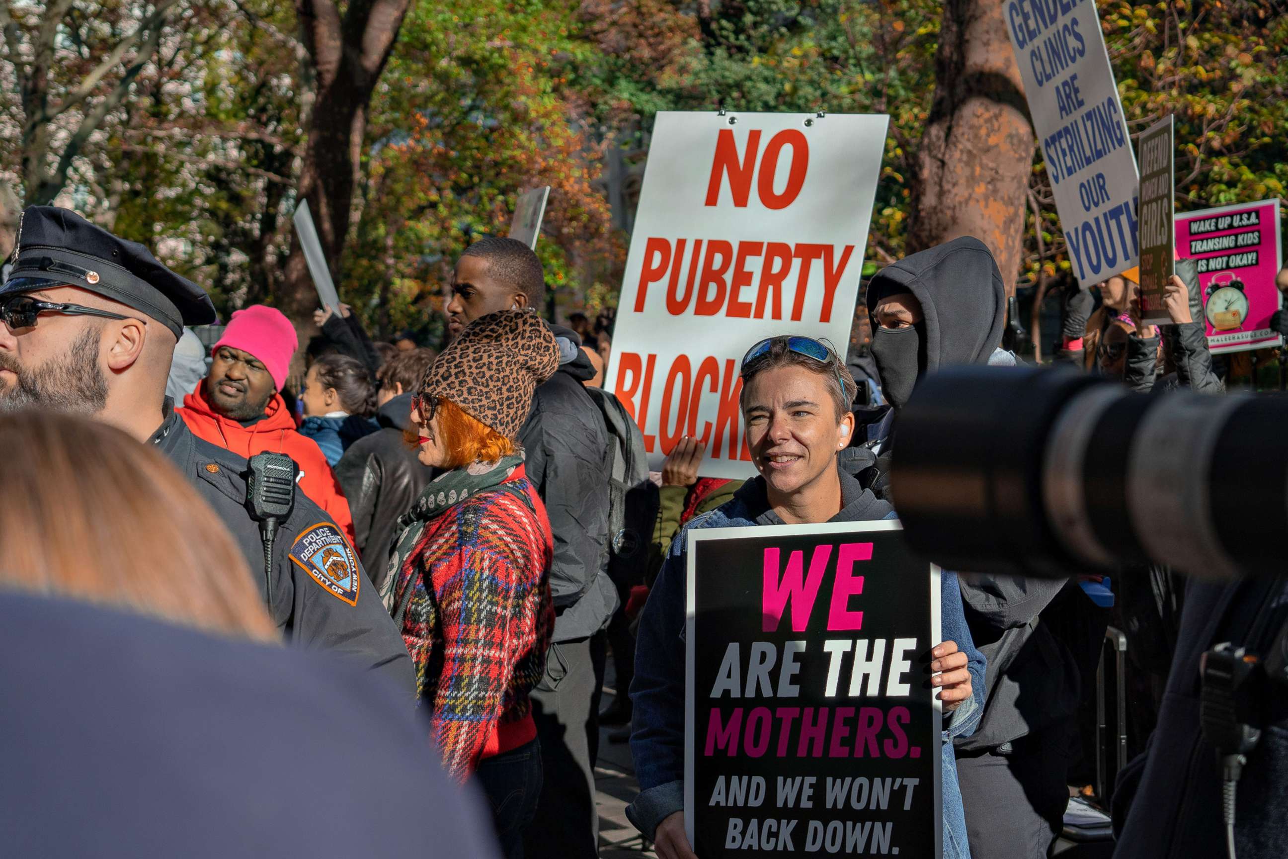 PHOTO: Supporters of Kellie-Jay Keen and trans-exclusionary radical feminist members are met by counter protestors outside City Hall. The British author has been on a nationwide speaking tour, in which New York was her final stop, Nov. 14, 2022.