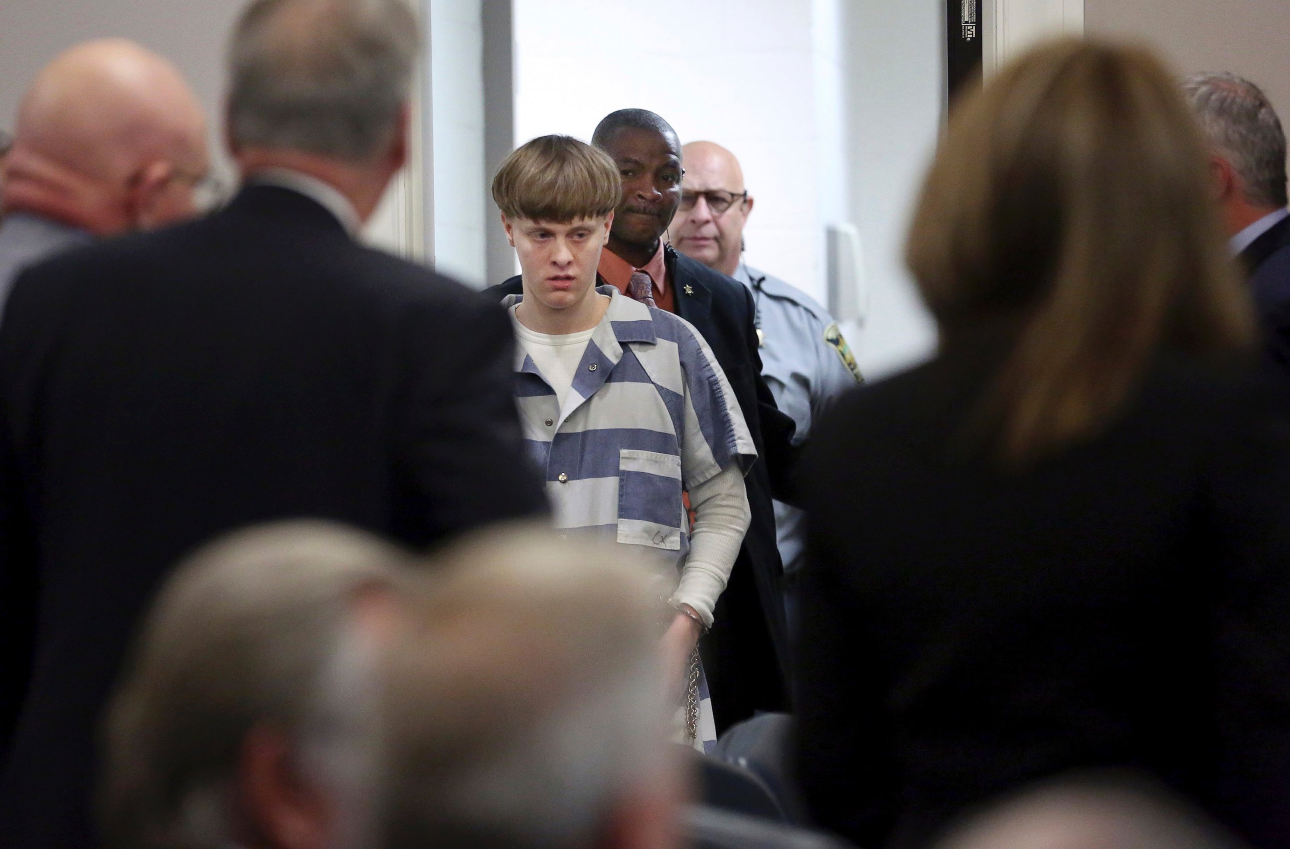 PHOTO: Dylann Roof enters the court room at the Charleston County Judicial Center, April 10, 2017, to enter his guilty plea on murder charges in Charleston, S.C. 