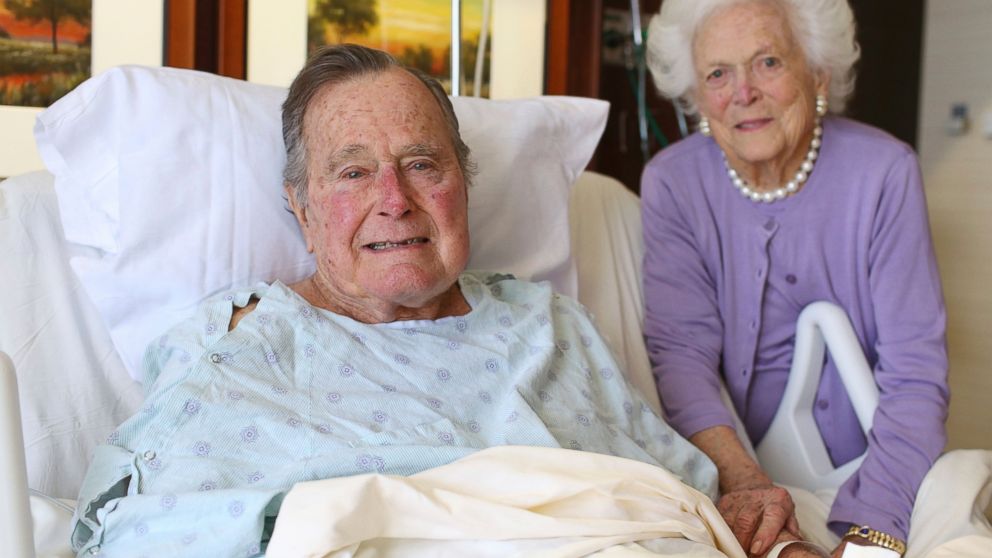 PHOTO: Former President George H.W. Bush and his wife Barbara pose for a photo at Houston Methodist Hospital in Houston, Jan. 23, 2017. 
