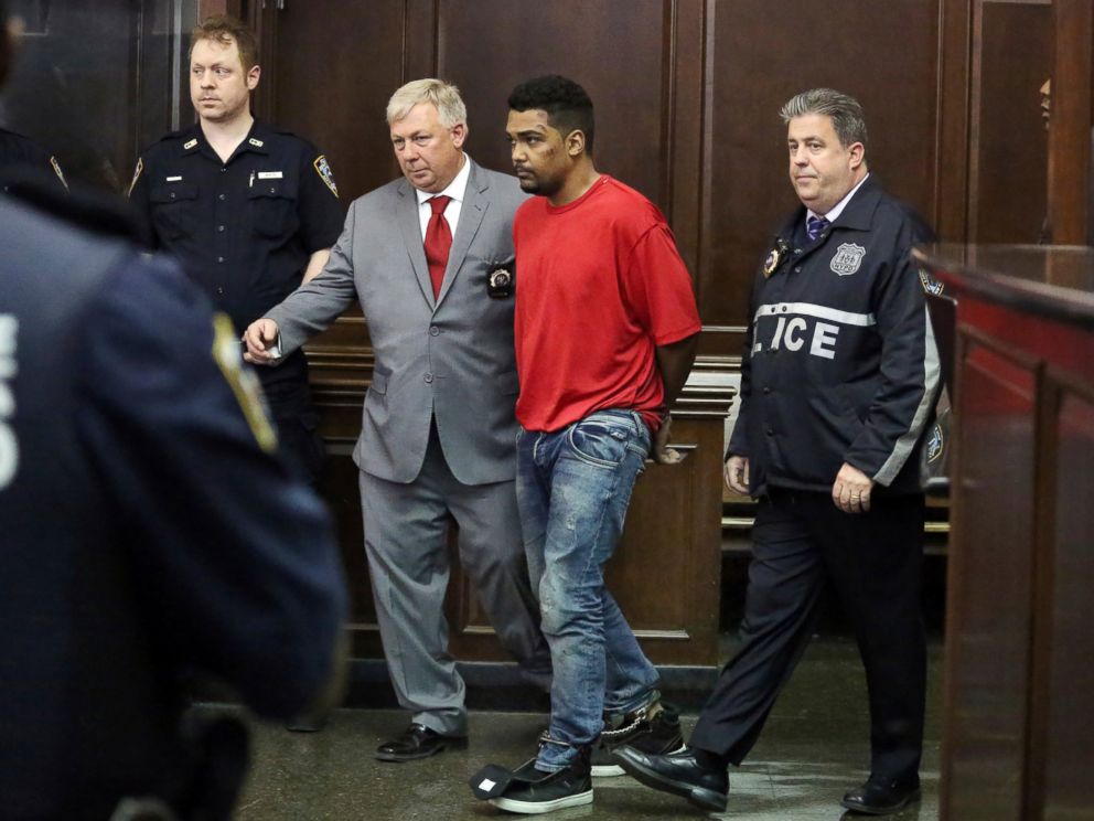 PHOTO: Richard Rojas, of the Bronx, N.Y., is escorted to his arraignment in Manhattan Criminal Court, in New York, May 19, 2017.