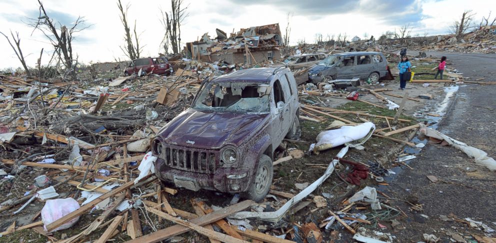 At Least 6 Dead in Illinois After Tornadoes, Storms Damage Homes - ABC News