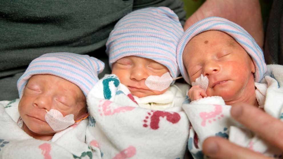 Identical Triplets Conceived Without Fertility Drugs Are One In A Million Abc News 