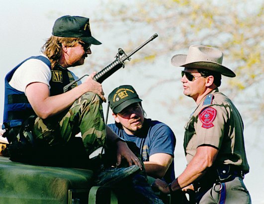 Alcohol Tobacco And Firearms Agents Raid David Koresh Cult Compound