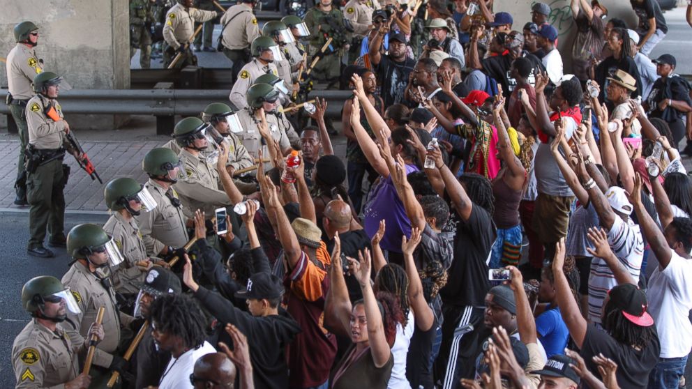 Hundreds Gather in 2nd Night of Protests After Police Shooting in ...