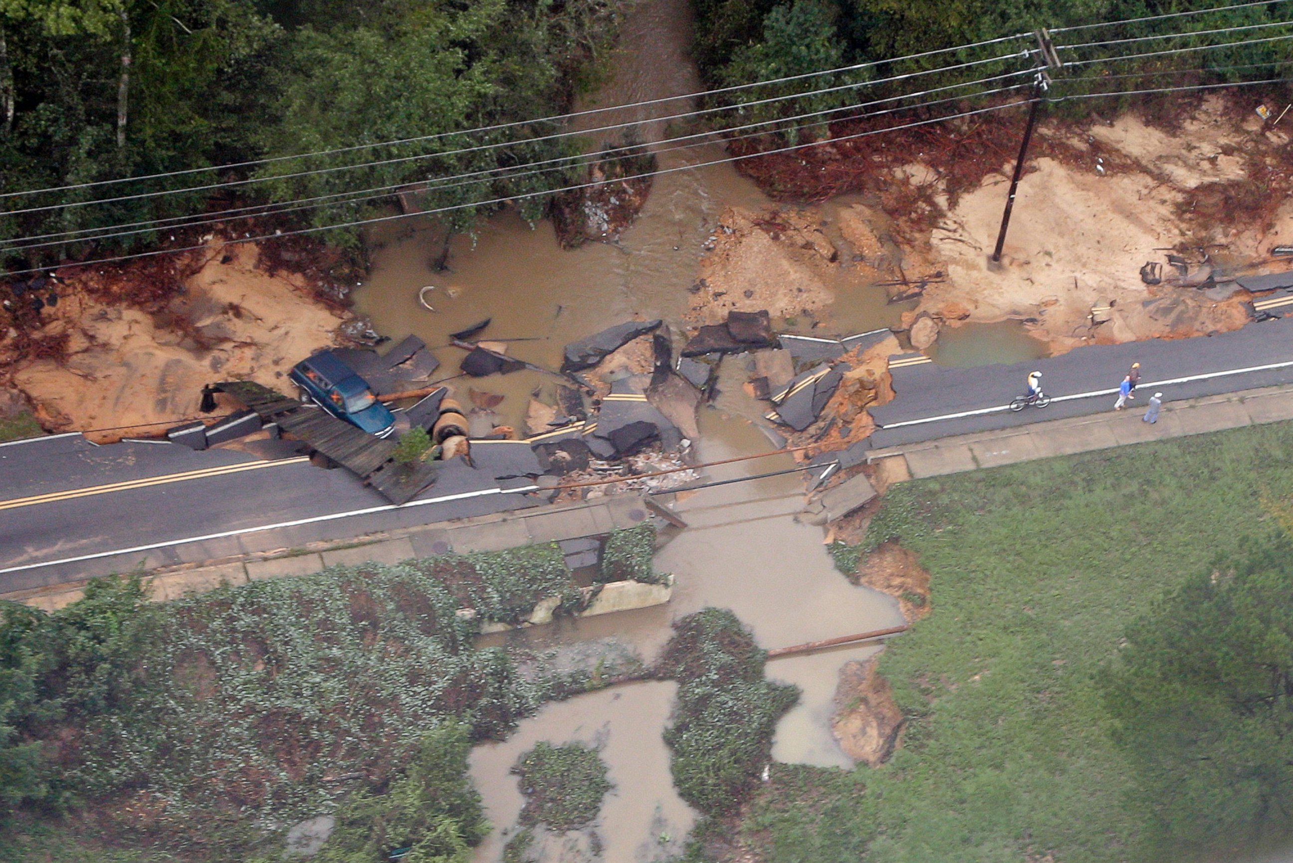 PHOTO: A truck rests off a washed out road outside of Columbia, S.C., Oct. 5, 2015. 