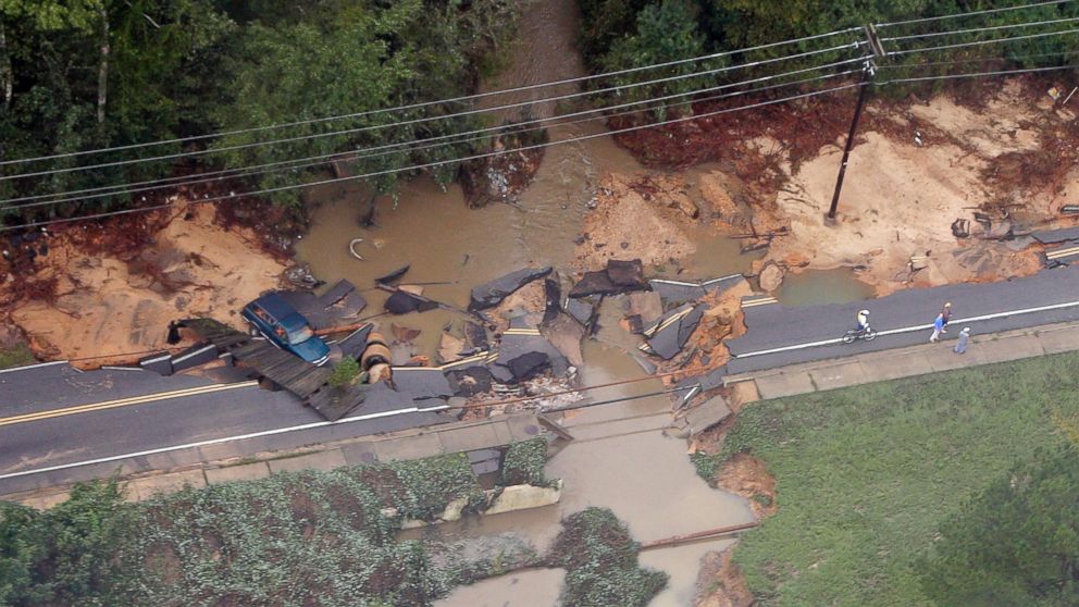 PHOTO: A truck rests off a washed out road outside of Columbia, S.C., Oct. 5, 2015. 