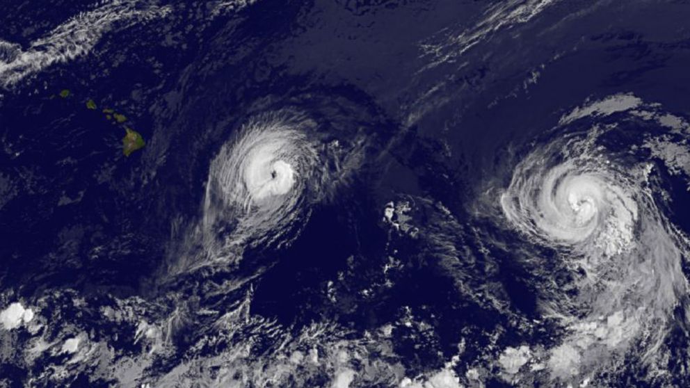 Pair of Hurricanes Will Chase Tourists Off Hawaii Beaches