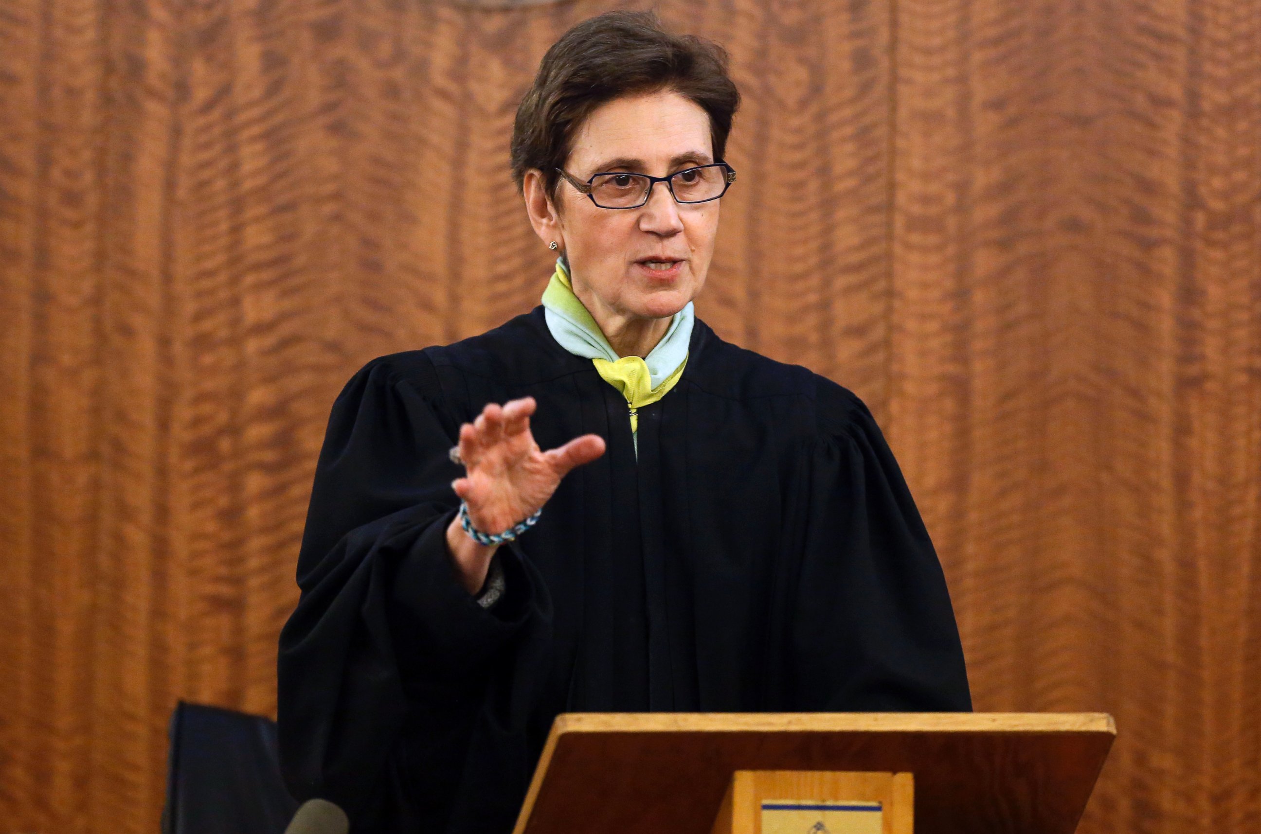 PHOTO: Superior Court Judge E. Susan Garsh instructs the jury during the murder trial for former New England Patriots football player Aaron Hernandez, on Jan. 29, 2015, in Fall River, Mass.