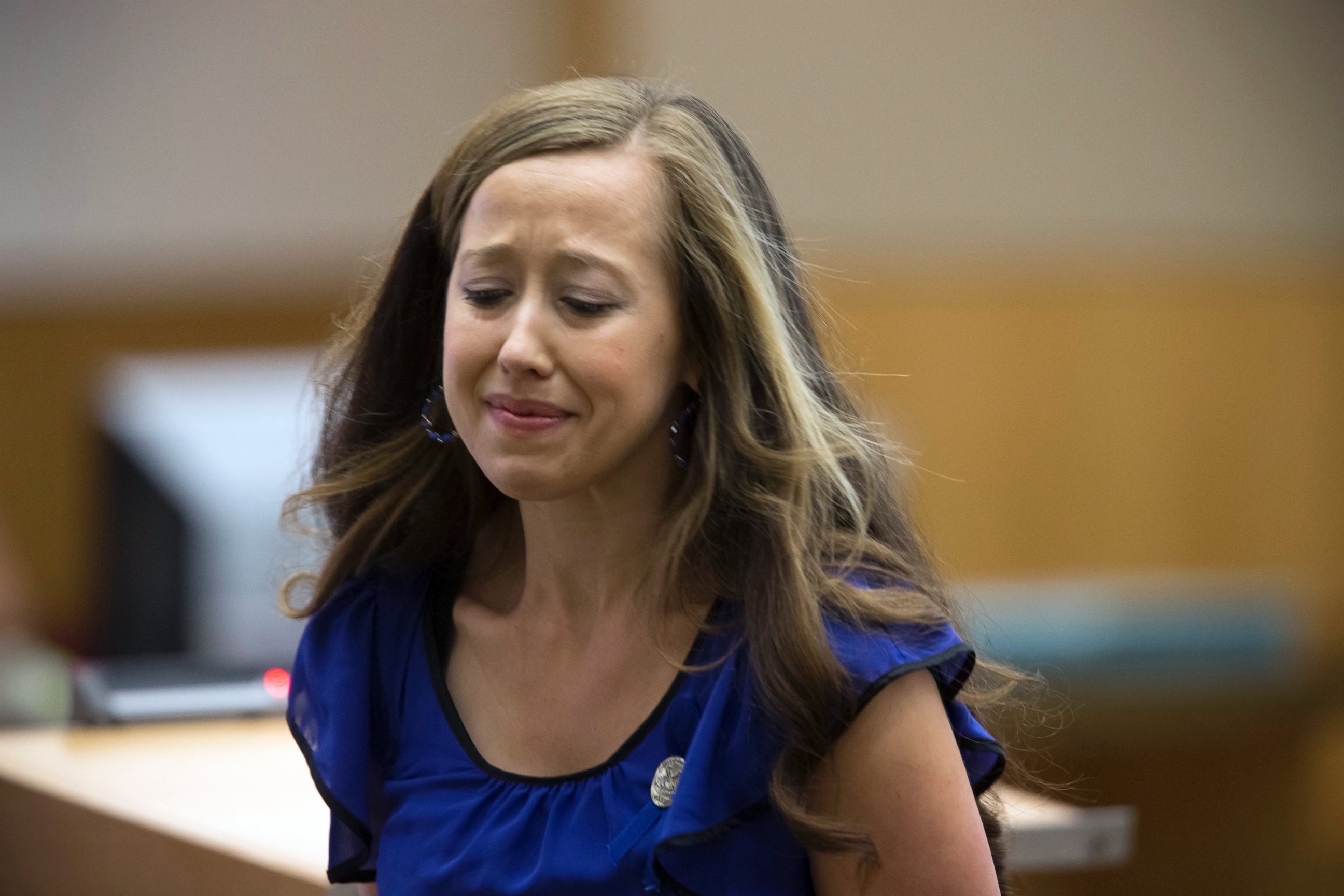 PHOTO: Hillary Wilcox, a sister of Travis Alexander, makes a statement during the sentencing of Jodi Arias in Maricopa County Superior Court, April 13, 2015, in Phoenix.