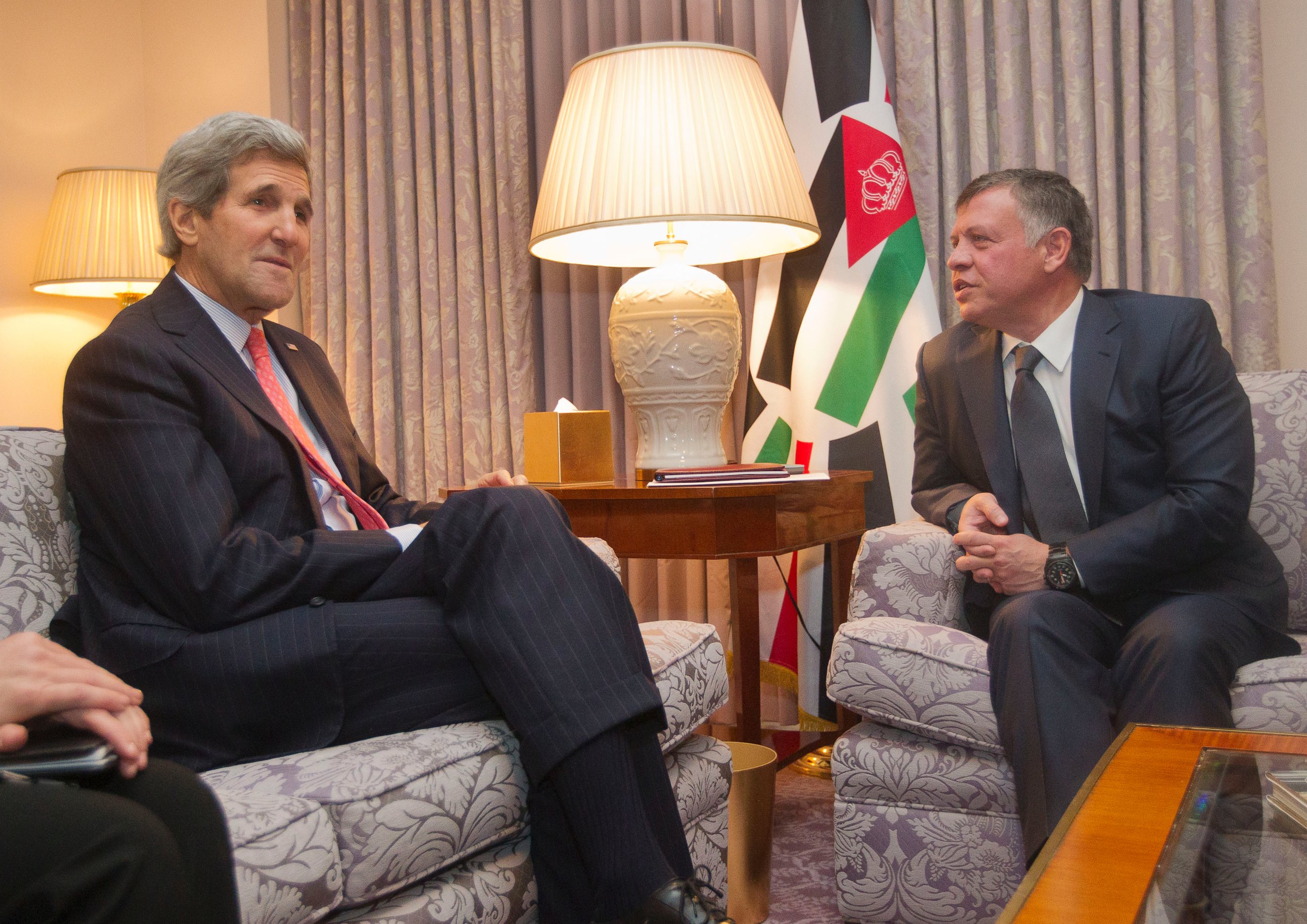 PHOTO: Secretary of State John Kerry, left, with King Abdullah II of Jordan, right, during their meeting in Washington, Feb. 3, 2015.