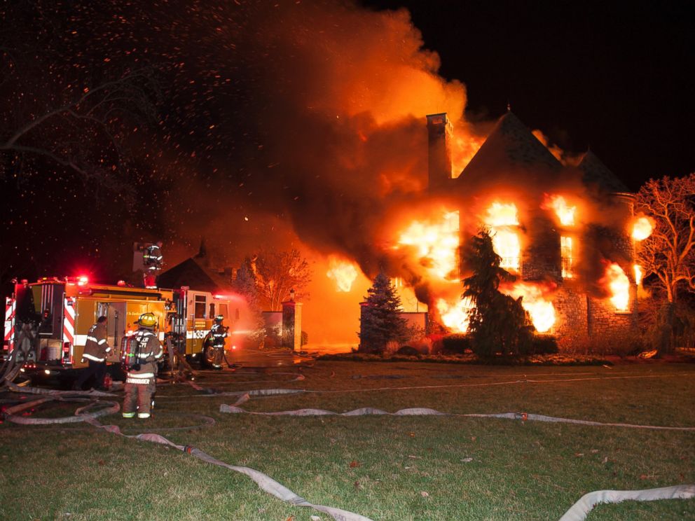PHOTO: Firefighters battle a four-alarm fire at a home on Childs Point Road, Jan. 19, 2015, in Annapolis, Md.