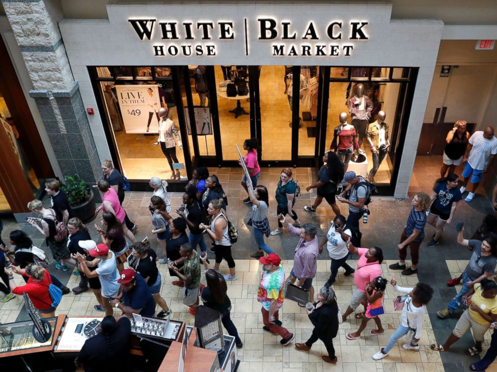PHOTO: Protesters march through West County Mall in response to a not guilty verdict in the trial of former St. Louis police officer Jason Stockley Saturday, Sept. 16, 2017, in Des Peres, Mo.