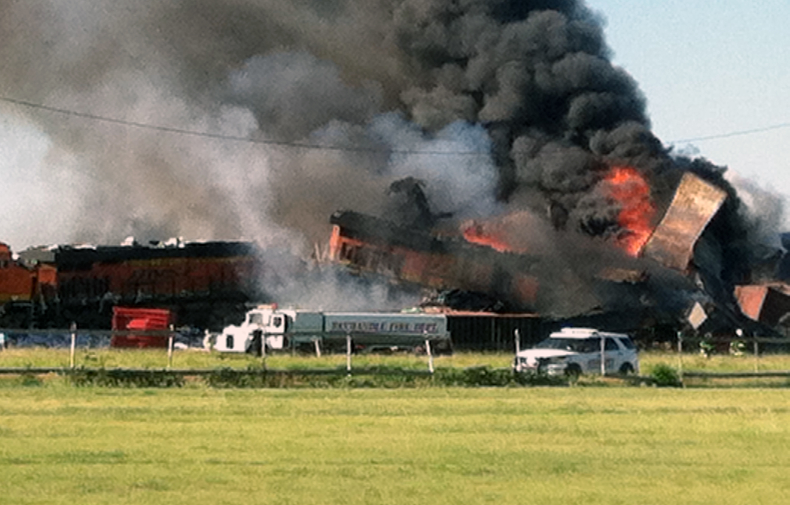 PHOTO: Ttwo freight trains burn after they collided and derailed near Panhandle, Texas, June 28, 2016.