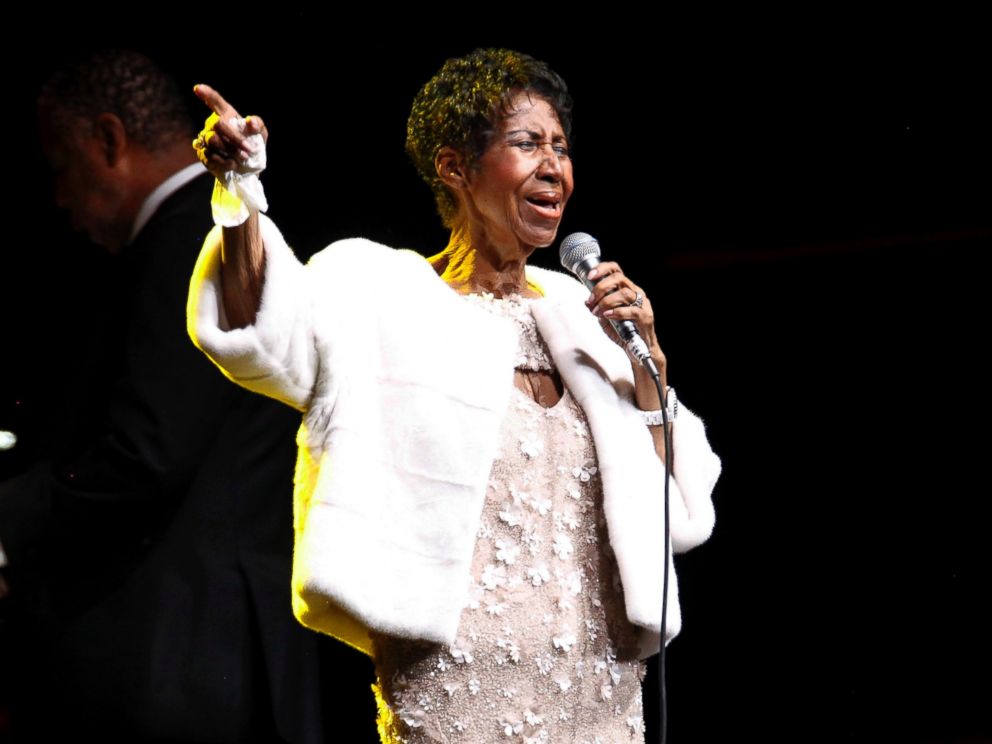 Aretha Franklin, Indomitable 'Queen of Soul,' Dies at 76 - The New