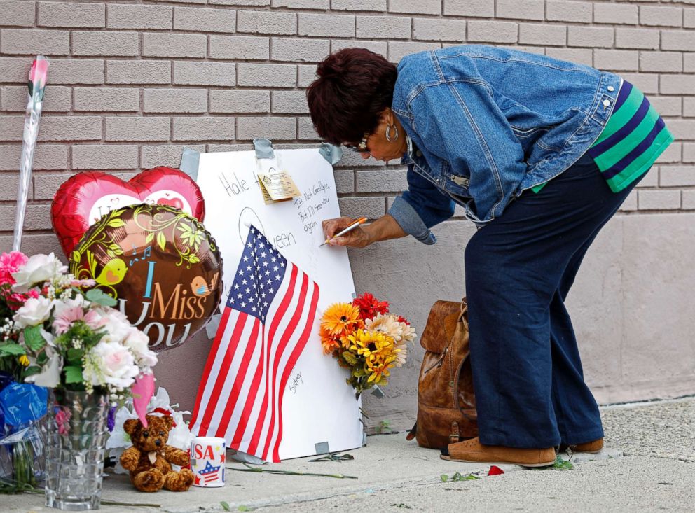 PHOTO: An impromptu memorial for singer Aretha Franklin is shown outside New Bethel Baptist Church, the church where Aretha Franklin's late father Rev. C.L. Franklin was a minister and where she began her singing career, Aug. 19, 2018 in Detroit.