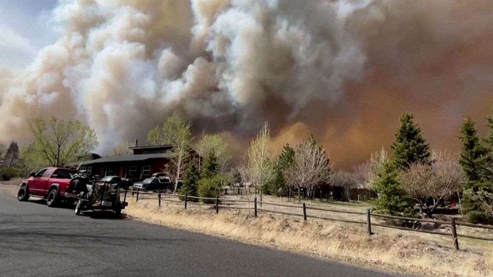 PHOTO: Smoke drifts from the Tunnel Fire north of Flagstaff, Ariz., April 19, 2022, in a still image from video.