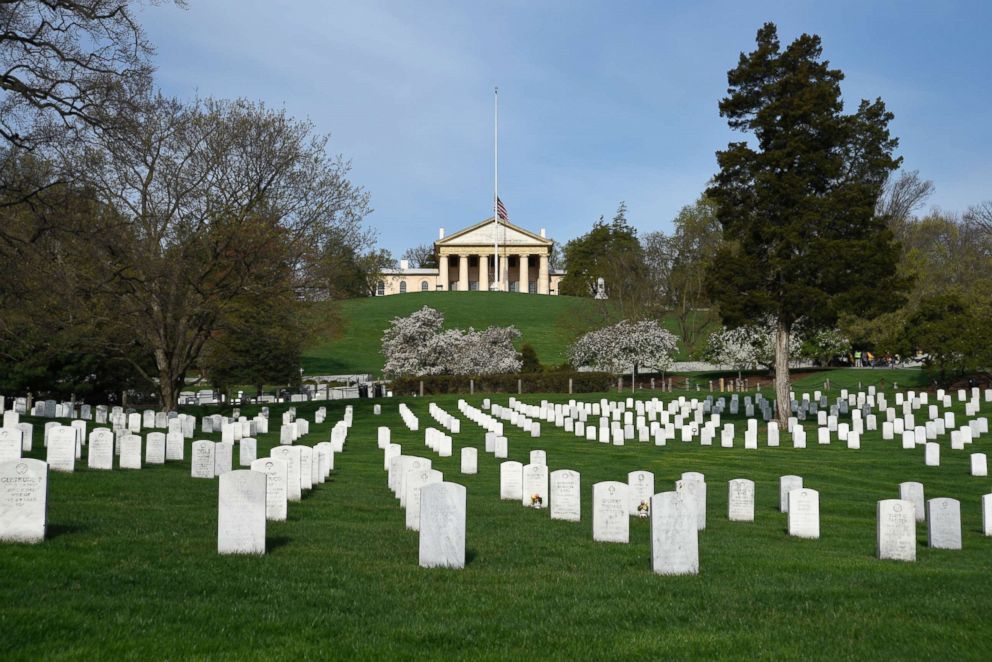 PHOTO: The graves of U.S. veterans and their spouses fill Arlington National Cemetery in Arlington, Va.