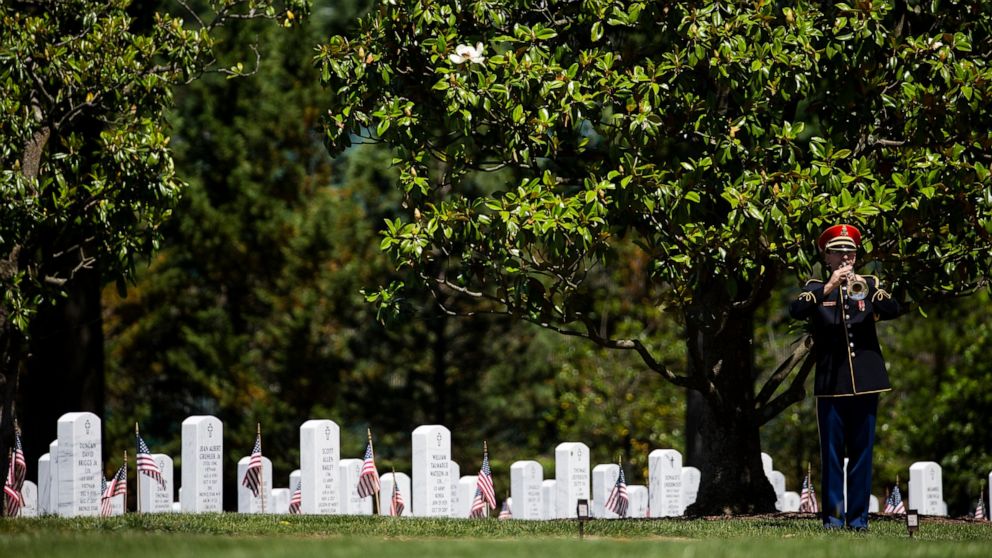 Arlington National Cemetery continuing military funerals amid COVID-19 ...