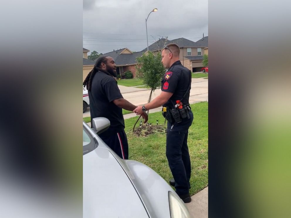 Viral Video Shows White Texas Deputy Mistakenly Trying To Arrest Black Man On Warrant Abc News