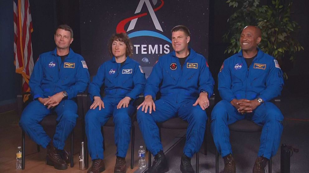 VIDEO: NASA announces 4 astronauts for historic moon mission