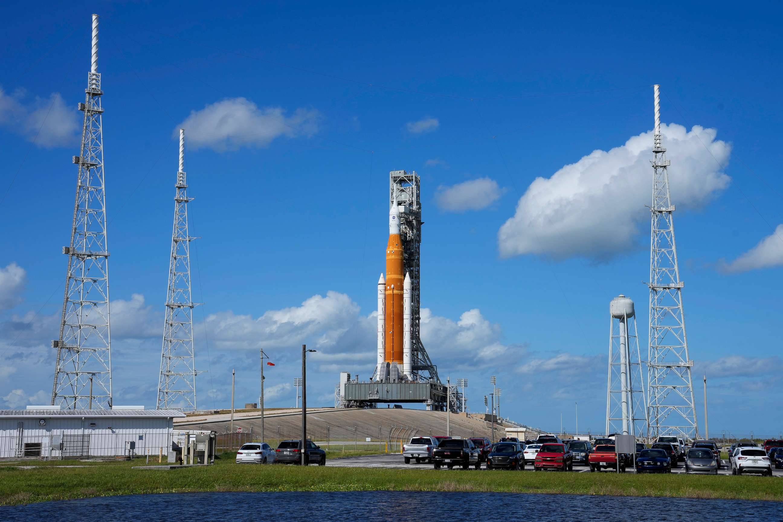 PHOTO: NASA's new moon rocket sits on Launch Pad 39-B Friday, Nov. 11, 2022, in Cape Canaveral, Fla.