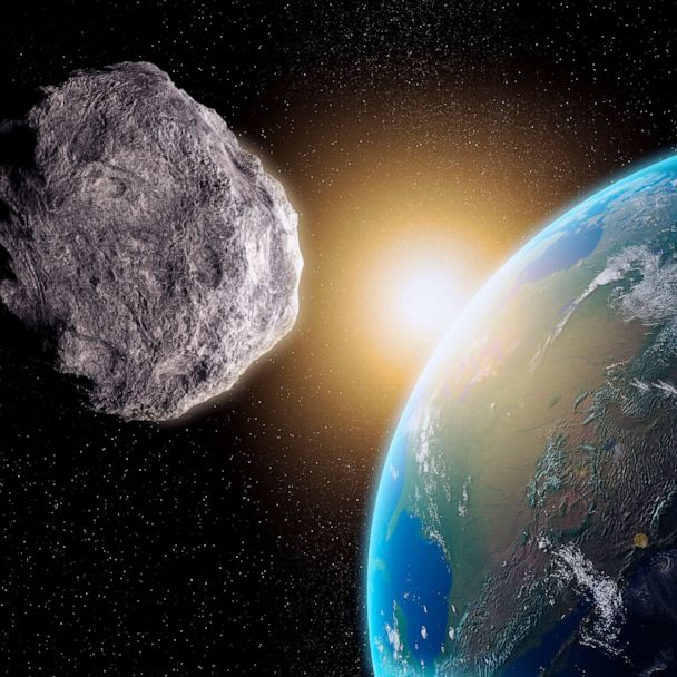 asteroid heading for earth