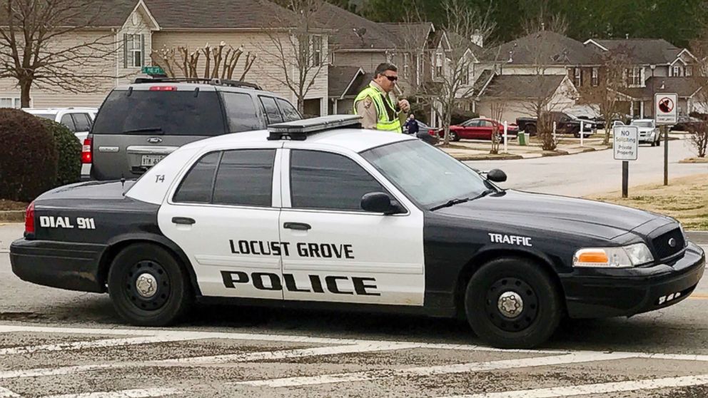 Georgia officer killed while trying to serve arrest warrant - ABC News
